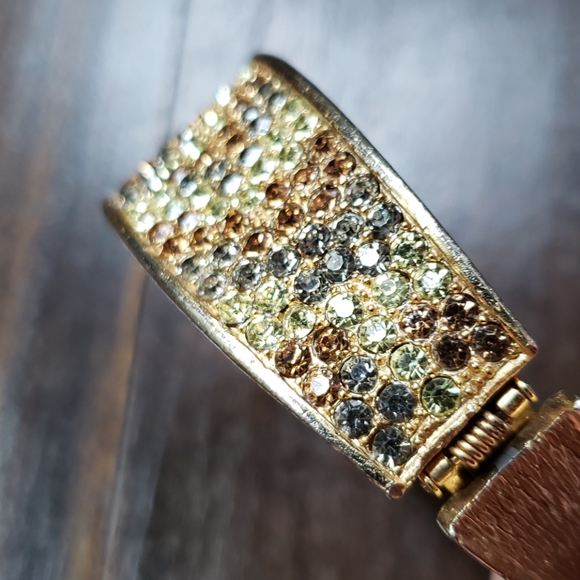 VTG gold tone cuff bangle w/Austrian crystal - Picture 6 of 12